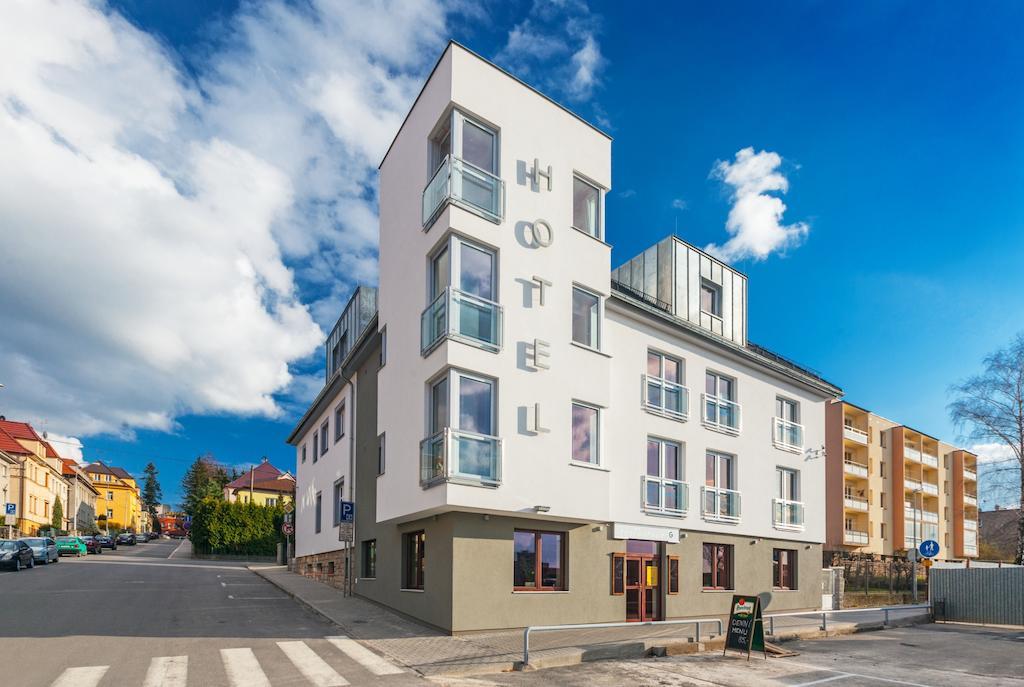 Graphic Hotel Novy Jicin Exterior photo